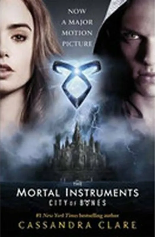 The Mortal Instruments 1: City of Bones Movie Tie-in Víkendová Akce